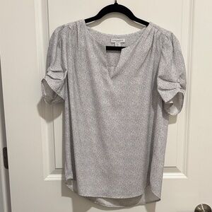 Carolina Belle White Patterned Blouse